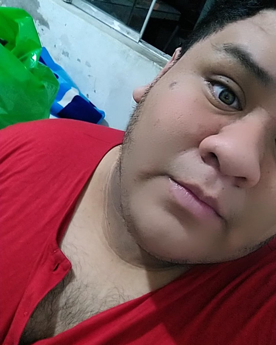 Nuevo en twitter y hasta ahorita nosé como se usa esta app hahah