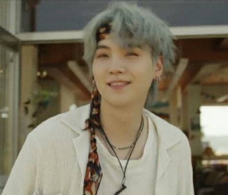 vintaenight's tweet photo. what yoongi wants, yoongi gets
#BillboardHot100
#ButterFor6thWeek https://t.co/8Av6n8aYAB