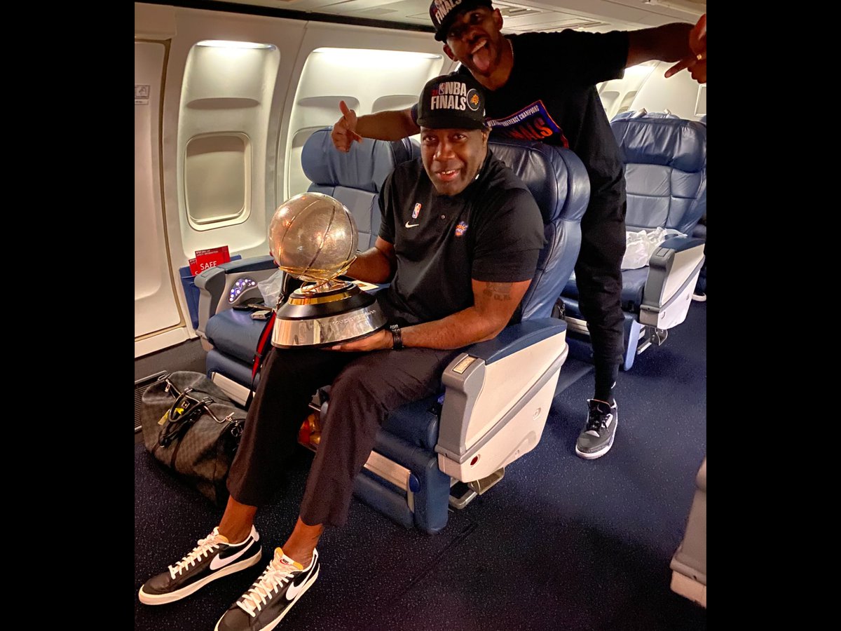 spencerbryant4's tweet image. Time to go to work…!!! @Suns @CP3 @ValleyoftheSuns @DevinBooker31 @DeandreAyton @NBA #suns #NBA #focused #lockedin #fourmoretogo