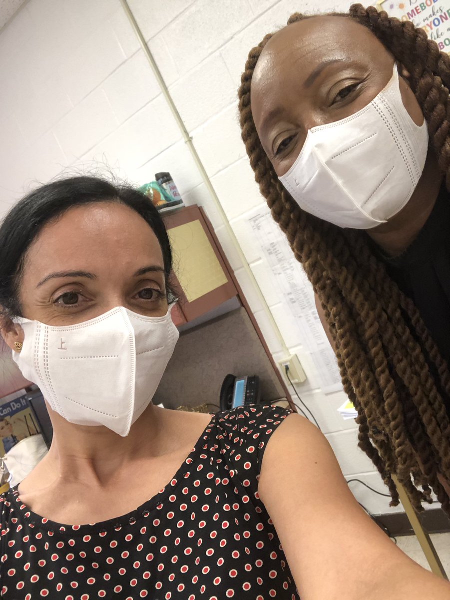 Love2teach247's tweet photo. First day of Summer Rising! The energy of the students &amp; staff was amazing! Thanks to the families &amp; staff for their patience &amp; ❤️, CJ, our CBO 
@MorningsideCtr @SandraD_Avilar @BKNorthNYCDOE @ExecSuptKWatts for all the support! @DOEChancellor @ps24brooklyn #wegotthis24 https://t.co/AEolgU5am5
