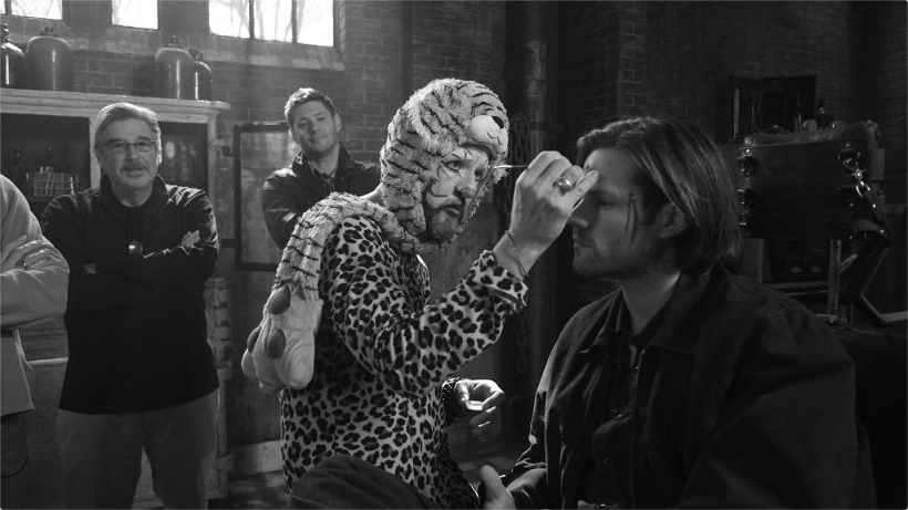 LooseEndsTV's tweet photo. We are not obligated to tell you what's going on here. #LEs9 https://t.co/hfxazxLq4M