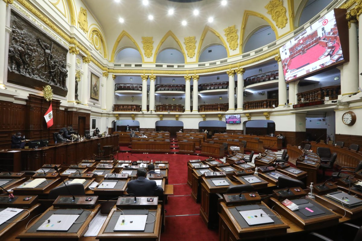 IdlReporteros's tweet photo. #loúltimo🚨Tras la medida cautelar concedida por el Tercer Juzgado Constitucional Transitorio, el Congreso ha mostrado su rechazo a tal medida, señalando que se llevarán a cabo las sesiones del 07 y 08 de julio tal y como lo habían previsto sobre la elección de magistrados del TC https://t.co/iGL6IqQYDM