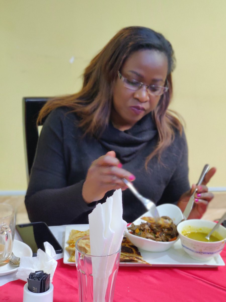 EWeaveologist's tweet photo. @ByMokey @dgohniehairarts @Terynturibi @Hair_whisp @Annemuhia1 @JaneAliceAchie1 @SaulJuma @Dennis_WaGladys @cralocks Wet liver tamu sana
Breakfast
#TakeoverSeries 
@Terynturibi @Annemuhia1 @DreadlocksAffa1 @Terynturibi @KiliMumsAndDads https://t.co/zxKY8gwiVW