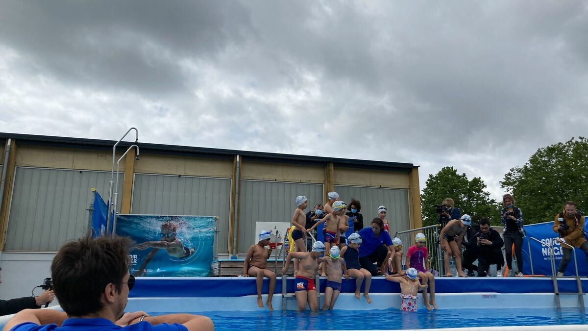«À la fin de l’été, ils sauront se débrouiller dans l’eau» : à Clichy-sous-Bois, premières leçons pour les apprentis nageurs
➡️ l.leparisien.fr/Al9R