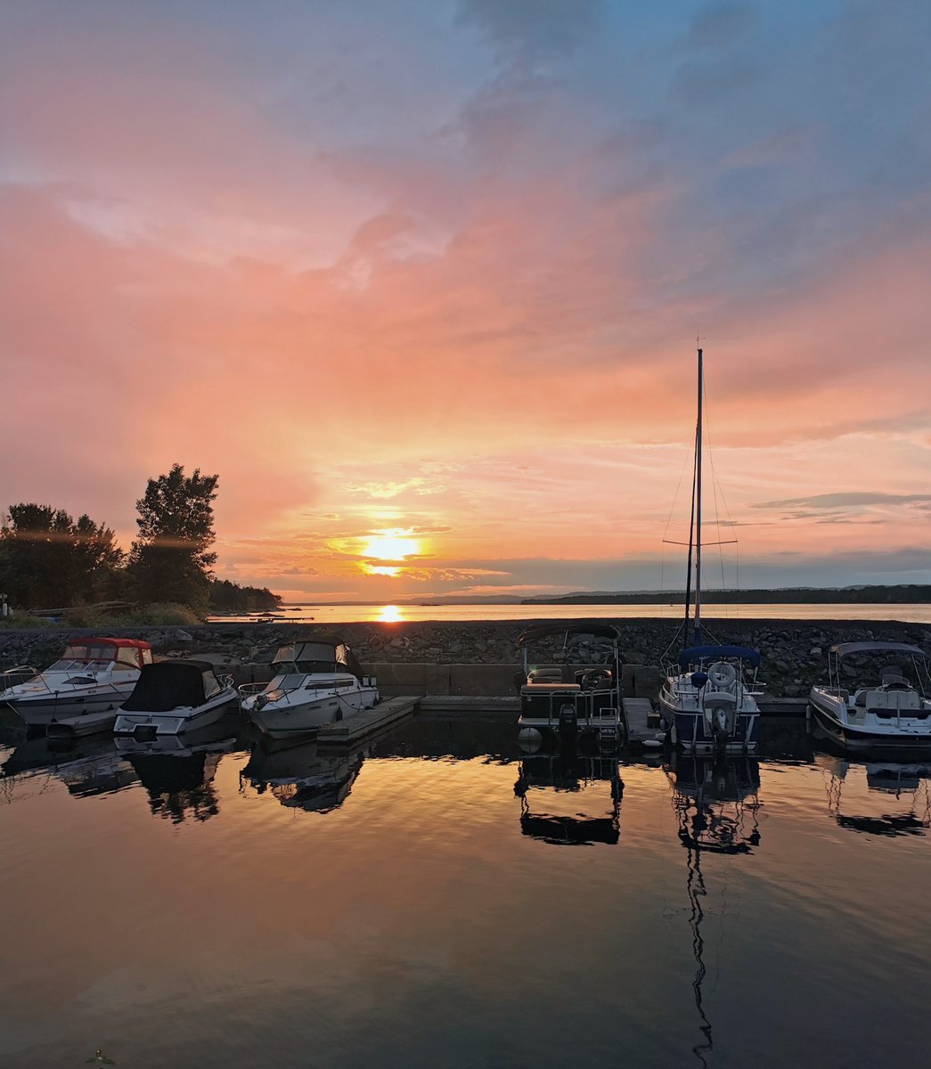 ange_kh9's tweet photo. Pastel pink & tangerine~
I am okay with this.
@StormHour #sunset #pinkhour #OttRiver https://t.co/5grjP8u2aD