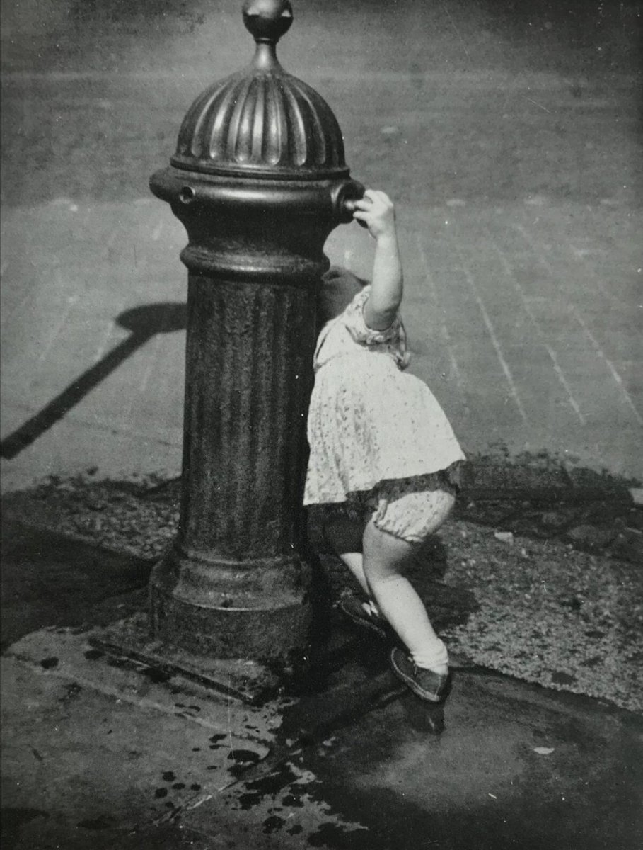 angiesliverpool's tweet photo. Liverpool 1943 photo by john ward https://t.co/qcp1qqlWvw