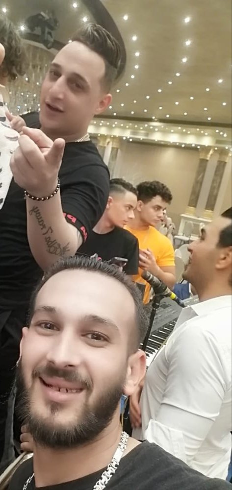 حلم حياتي انى وحش مصر يحضر فرحى
<a href="/redaelbahrewy/">redaelbahrawy - رضا البحراوى</a>