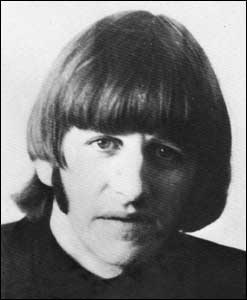 crockpics's tweet photo. Happy  81st Birthday to Ringo Starr, born this day in Dingle, Liverpool, United Kingdom. https://t.co/dYvkRxsrX7