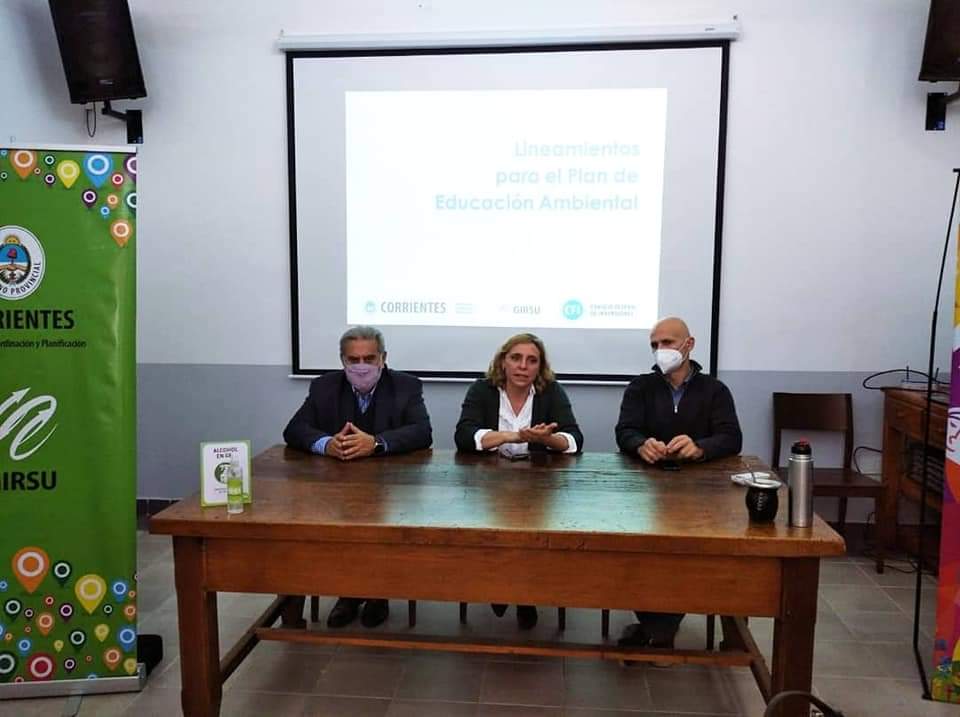 GUcorrientes's tweet photo. Muy productivo el taller de Estrategia de Educación ambiental, junto a @TurismoCtess,  @MinisterioCyTC @mcypCorrientes y @AlwaGlobal. Por más educación de calidad para todos. Vamos Corrientes. https://t.co/N4aenaYLYP