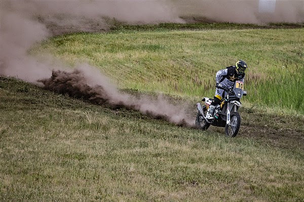 #RockstarEnergyHusqvarna Factory Racing’s @skylerhowes110 has claimed second overall at the 2021 @silkwayrally thanks in part to a strong performance on the fifth and final stage. The result moves the American up to second in the FIM Bajas & Cross-Country Rallies WC standings.