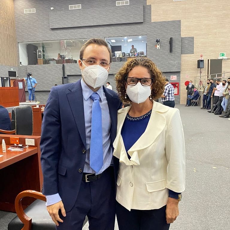 RosalinaTrabaja's tweet photo. En el Pleno del Congreso designamos a Jaime Castera Moreno, Marta Sánchez Osorio, Rafael Brito Miranda y Francisco Hurtado Delgado como Magistrados del Tribunal Superior de Justicia del Estado de #Morelos, quienes deberán juzgar con rectitud y honestidad.
¡Éxito Magistrados! https://t.co/WPg8Zij2Fe