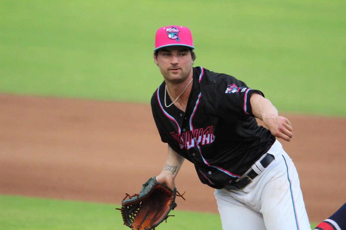 JaxShrimp's tweet photo. Mason Melotakis keeps Charlotte off the board in the top half of the 10th and we head to the bottom half still tied at 4!

📸 Justin Nedrow https://t.co/yKNw8FYyNK