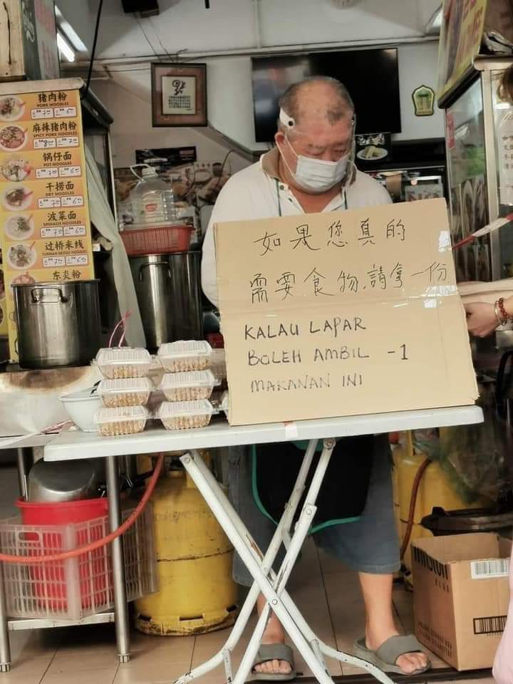 kalau sudah urusan HATI, agama, etnis, bahasa, golongan apapun namanya tdk mjd pertimbangan. pahami&amp;renungkan! buka nuranimu&amp;cerna dgn baik, bahwa ATAS NAMA KASIH SAUDARA SESAMA HAMBA TUHAN ini semua bisa terjd😭luar biasa INDONESIAKU terima kasih TUHAN Engkau selalu ada. Aamin