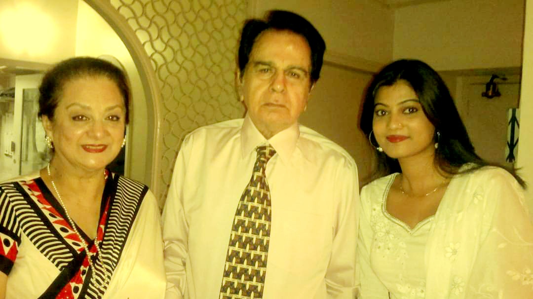 I'm deeply saddened & shocked to hear the loss of The Legendary Actor @TheDilipKumar Sir. I'm Blessed to have met him. May his Pious Soul Rest-in-Peace in Heavenly abode. #TragedyKing #DilipSaab #MohammedYusufKhan #Bollywood  #Legend #WeAreFromGOD&ToHimWeReturn.