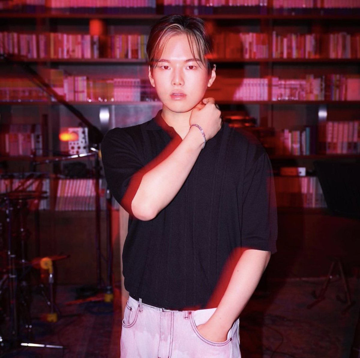 dailyuntell's tweet photo. 210707 untell's instagram update

MIC SWG [BOOTH] 
Today 06:00 PM !!!

#언텔 https://t.co/JR6cs53Rps