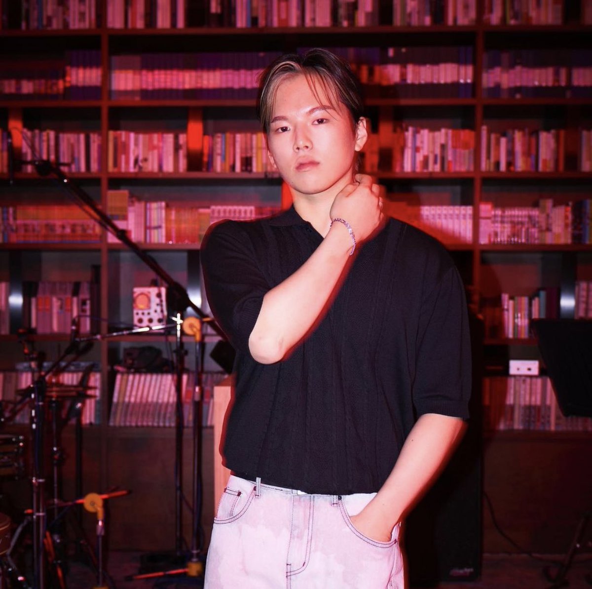 dailyuntell's tweet photo. 210707 untell's instagram update

MIC SWG [BOOTH] 
Today 06:00 PM !!!

#언텔 https://t.co/JR6cs53Rps