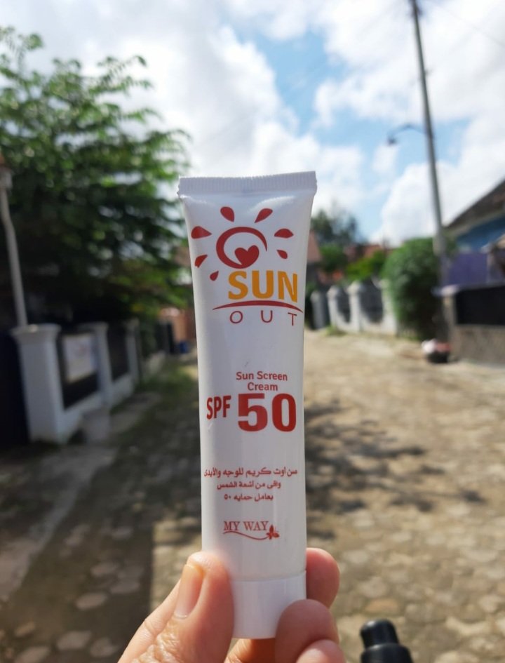 Sunscreen mesir original. Sayangi kulit kalian hanya dengan investasi 50K saja^-^ #jastipmesir #importskincare #skincare #Egypt