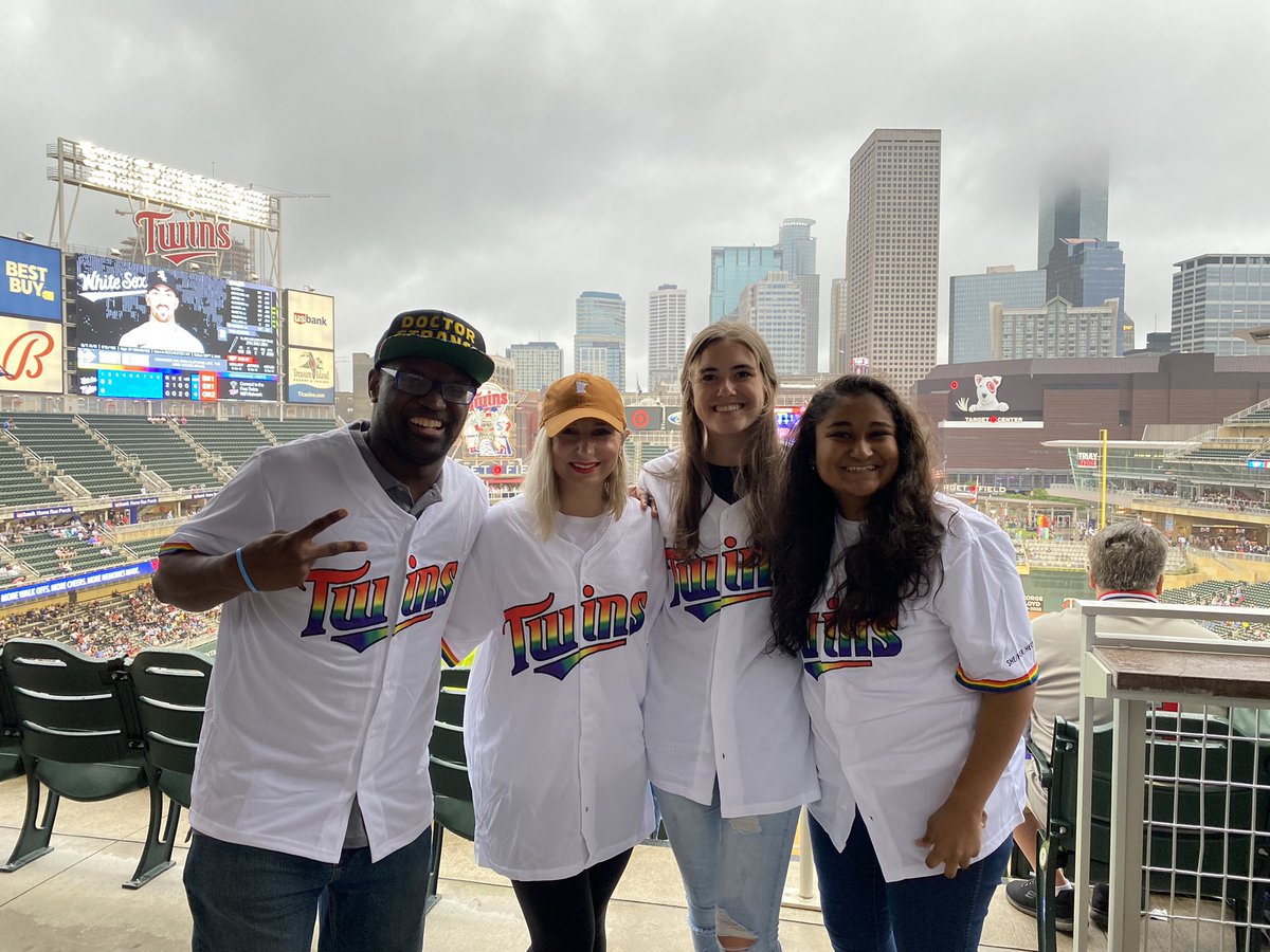 CarleeDiggins's tweet photo. Fun day at the Twins Pride game with the new officers! @Students7United https://t.co/5k4qCwbMxd