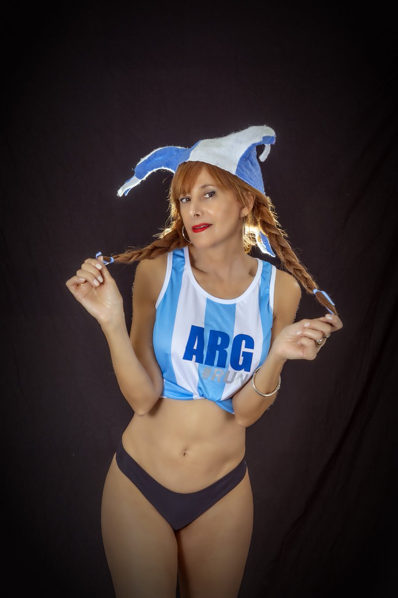 Gracias @emimartinezz1 !! 😘🇦🇷❤️
#copaamerica #copaamerica2021 #cupamerica  #americacup #conmebol #fan #football #footballfan #sexyfan #modelfan #soccer #soccerfan #argentina2021 #argentinacopaamerica #argentinacampeon #afa #afaseleccion #vamoscarajo