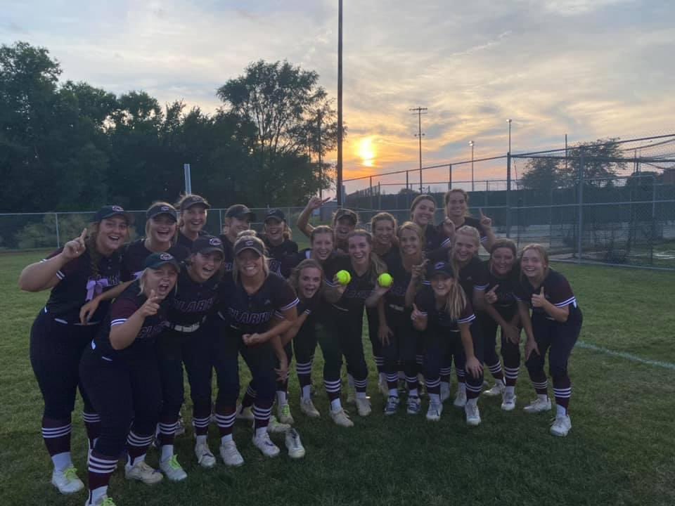 The <a href="/ClarkeCSD/">Clarke CSD</a> Lady Indians used a grand slam to walk off and a perfect game from Emma Bolton to advance on in postseason play as they sealed a 10-0 win in five innings over Shenandoah. <a href="/ksibradio/">KSIB Radio</a> 

🔗: ksibradio.com/boltons-perfec…
📸: <a href="/vbakley/">Vanessa Bakley</a>
