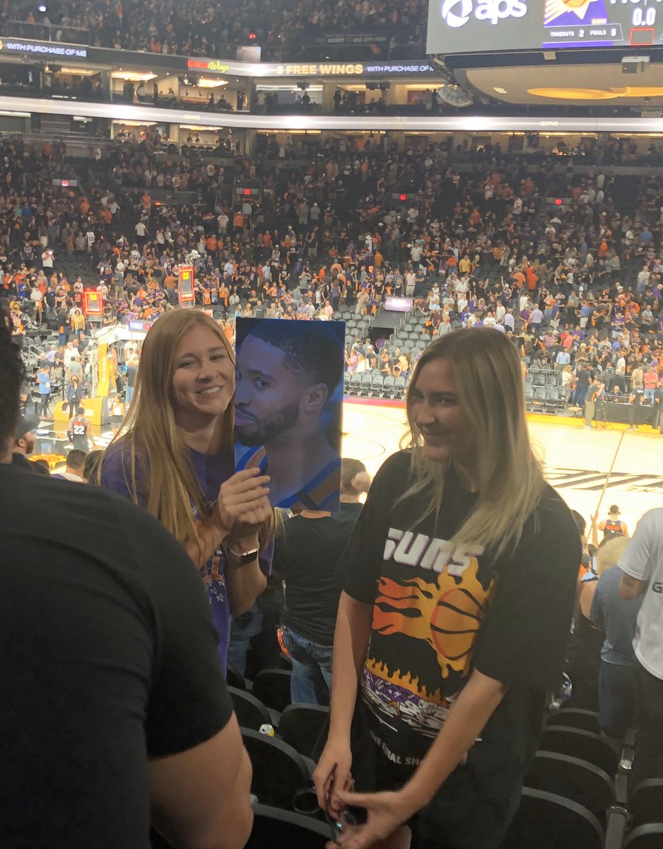 danbickley's tweet photo. This is what it looks like when PHX falls in love with a basketball team https://t.co/yiqWnwAPUA