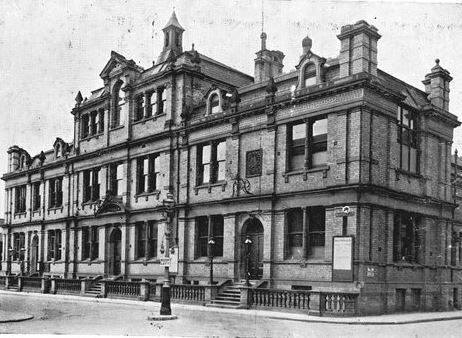 Did you know that our oldest college, <a href="/KidderminstColl/">KidderminsterCollege</a> boasts a history over 140 years old? Its origins lie in the fight for Further Education in a town reliant on the carpet trade. In 1879 the ‘New Art School’ was opened, the direct ancestor of today's Kidderminster College.