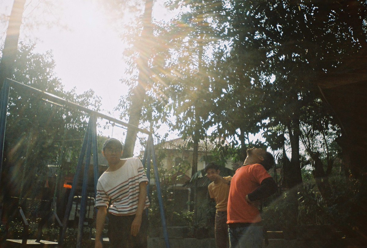 <a href="/theschuberts/">The Schuberts</a> , 2019.

Pentax PC3000, Kodak Gold 200