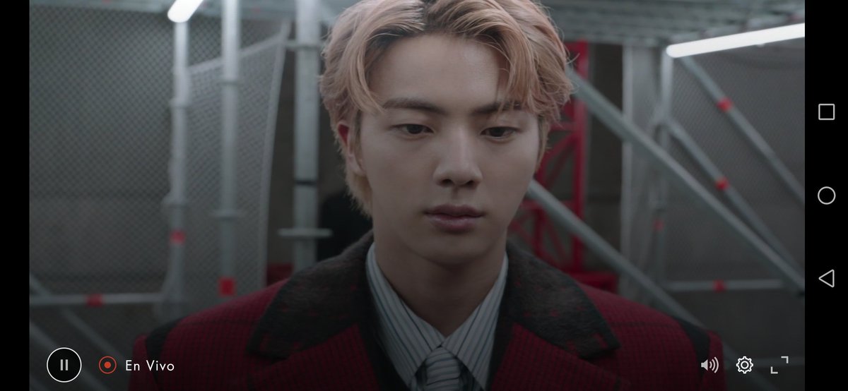 nortjin's tweet photo. Hermosisímoo !! 
#LVMenFW21
@BTS_twt https://t.co/JSjgE6g4Y8