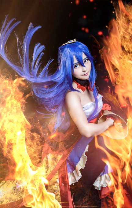Twoucan 不死鳥のフランメ の注目ツイート コスプレ Twoucan 不死鳥のフランメ の注目ツイート コスプレ