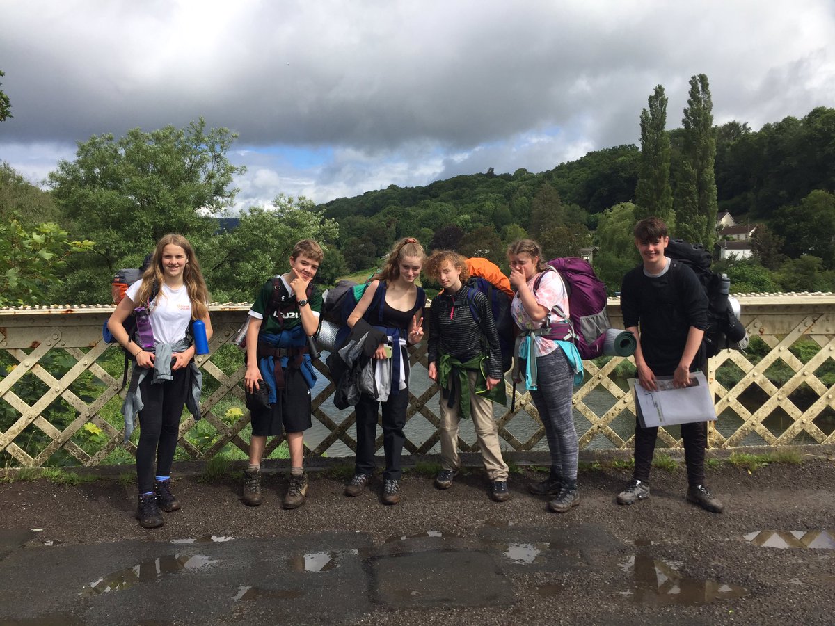 WyedeanD's tweet photo. Yr9 Bronze DofE Expedition in the Wye Valley. Rain and sunshine!@WyedeanSchool  #resilience #positivity #dampbuthappy https://t.co/ub6NcqNyuZ