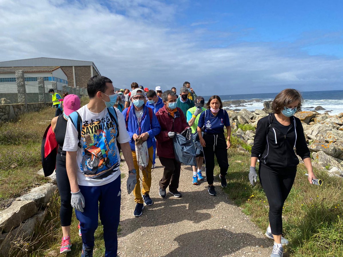 Más de 60 personas de los centros @hcsanrafael_vigo 
<a href="/downgalicia/">downgalicia</a> @centrojuanmaria <a href="/evdgalicia/">evdgalicia</a> y 
<a href="/sanxerome/">S. Xerome Emiliani</a> acompañadas por <a href="/QualityNova/">QualityNova</a>
 y <a href="/asdegalgalicia/">Asdegal</a> recorrieron ayer la primera etapa del #Caminoverde entre los municipios de A Guarda y Oia.