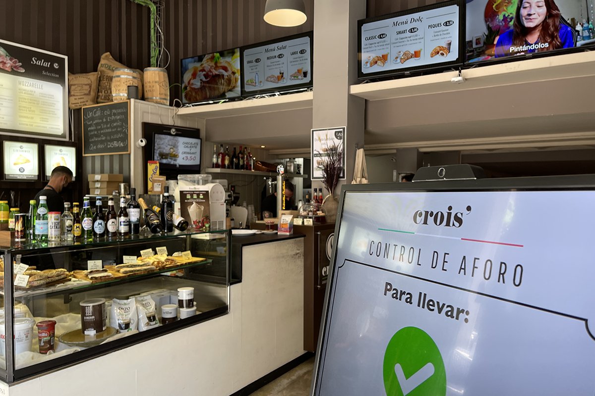 beabloo's tweet photo. 👉The manager of Crois Croissant, Jacopo Talanta:
🖥️“The Customer Satisfaction Survey gets the customer’s attention and the Digital Signage is an attractive tool for advertising additional products to those that are apparently offered by Crois”.
#BCNRetailLab @barcelonactiva https://t.co/5zsSUDRsZT