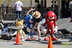 Sneak peak to sonic the hedgehog 2! for those who say its fake because 