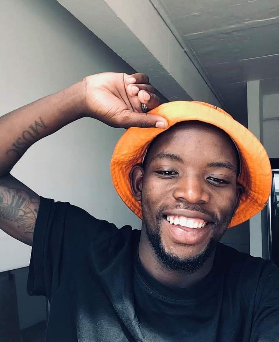RealJunior14's tweet photo. Sisaphila Ezweni @RealJunior14 🙂 https://t.co/RXj7gSMQZ7