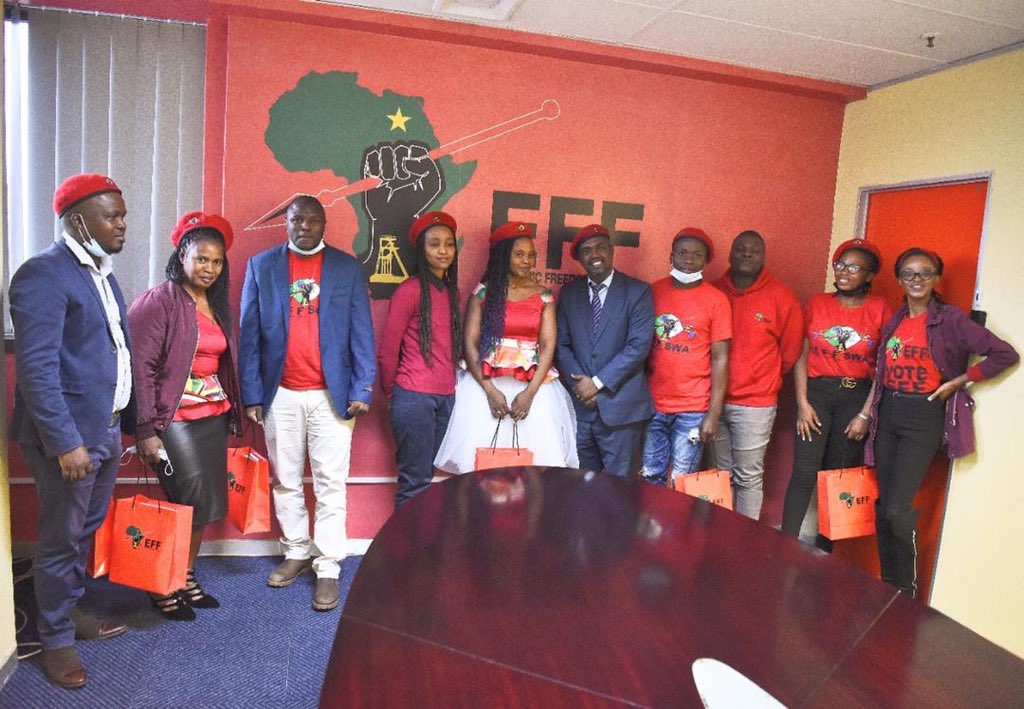 We are not safe. Our lives are in dire danger! Homes of leaders and members of <a href="/EFFSwazi/">Economic Freedom Fighters of Swaziland</a> are being raided. The police are saying we are deceiving the nation and for that we will pay with our lives.They are making threats of all sorts saying they will have the last say!
#eSwatini