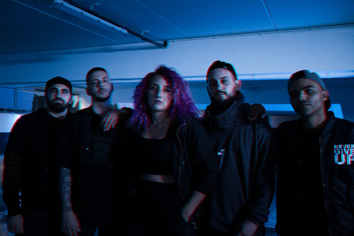 Dizordermusic's tweet photo. SKY//LIGHT, our new music video will be out on July, the 9th.
#DizzyGang https://t.co/tus1StfXLZ
