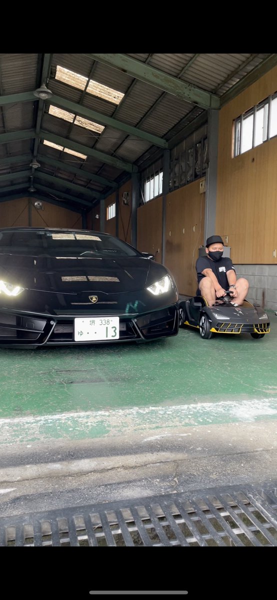 はじめまして！！
ずっと憧れだったランボルギーニ購入しました！！

みなさんに見てもらいたくてYouTube頑張って行きます😆