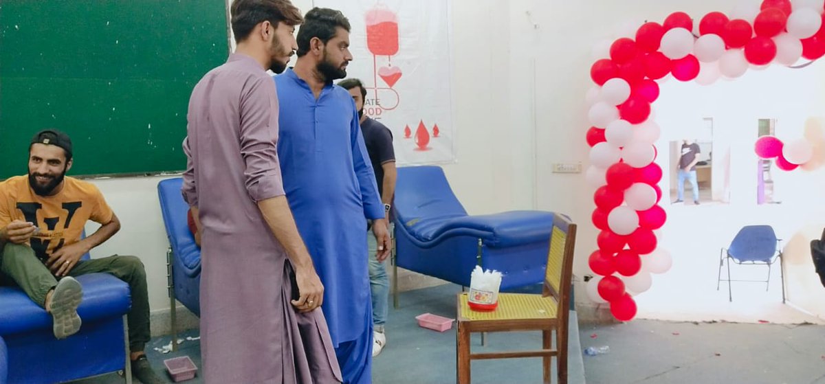 sajjadkhoso71's tweet photo. PSF QUEST Nawabshah organized ( One Day Mega Blood Donation Camp ) At Quaid e Awam University Nawabshah for Thalassamia patients.
#BloodDonation 
#Thalassamia
#PSFQUEST https://t.co/eVWWFAq0bU
