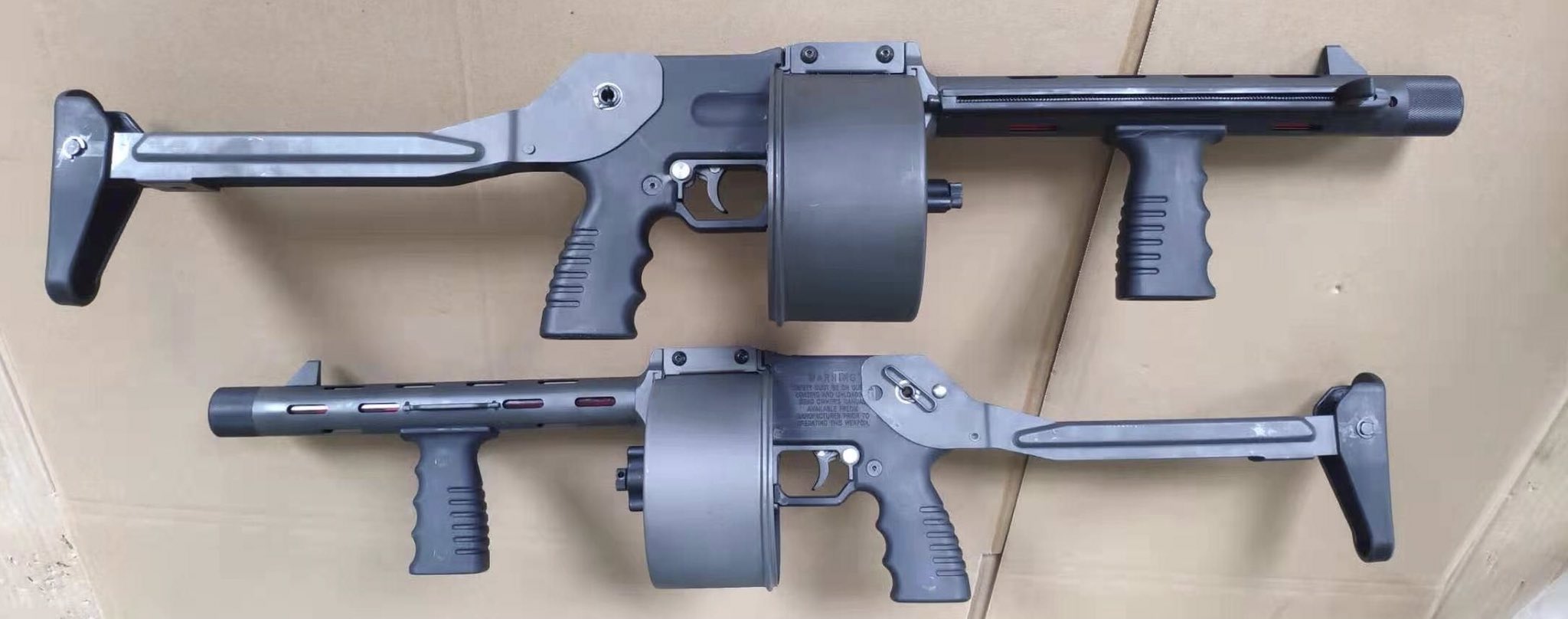 オクタゴンエアソフト製 Striker12 ガスガン（APS Striker-12