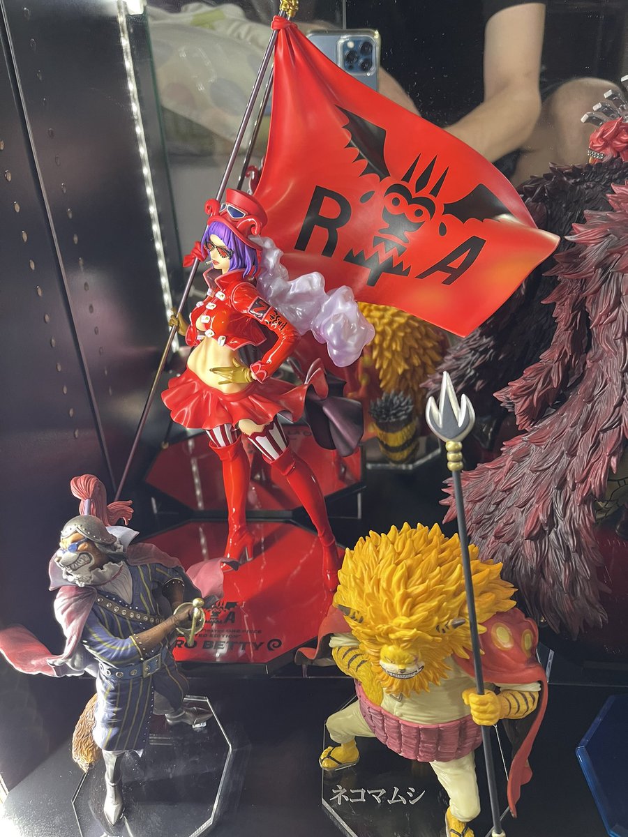 ট ইট র バトルロメオ ベロ ベティ開封しました 軍団長全員出て欲しいなぁ 笑 カラスが好き あ もう入りませんよ 満員ギュギュです ワンピースフィギュアを投稿しよう ワンピースフィギュア ベロベティ