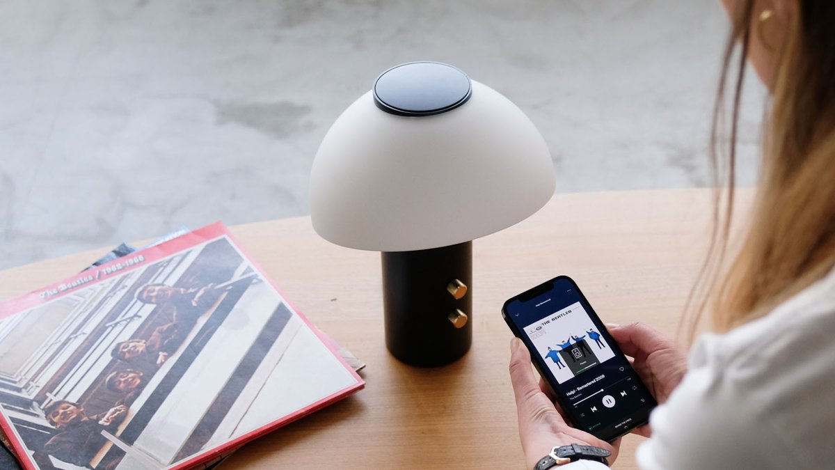 Crowdfunding : Jaune Fabrique créateurs de luminaires acoustiques !

blog-espritdesign.com/deco/luminaire…

#design #espritdesign <a href="/Kissbankers/">KissKissBankBank</a>