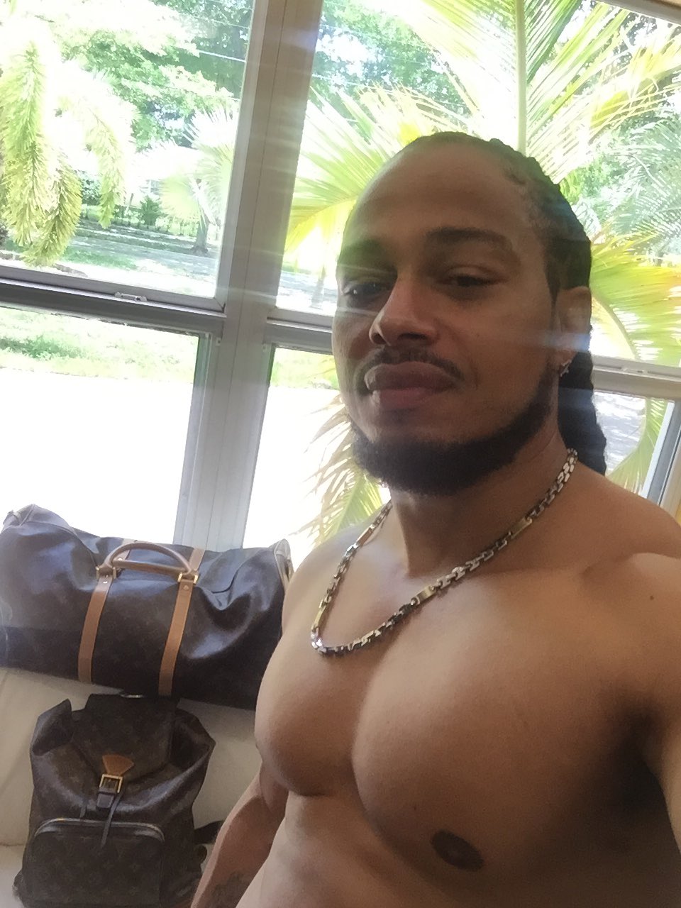 Castro Supreme on X: t.coQDQ36dWM6x  X