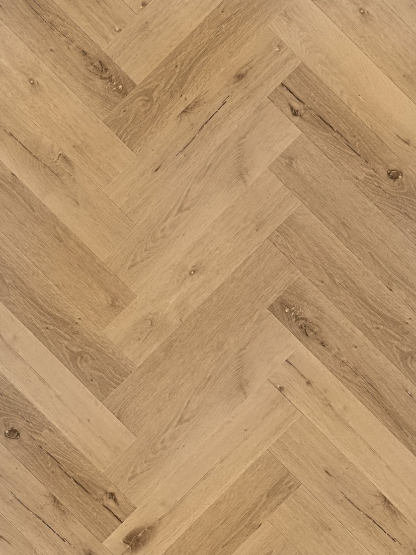 sourcewoodfloor's tweet photo. Herringbone flooring – but not as you know it! Our Sufffolk LVT Herringbone Collection is 100% waterproof, easy to clean – and it looks great! How good is that? 🤩 

Call us today - 01379 642843 https://t.co/a8lwzGHVAV