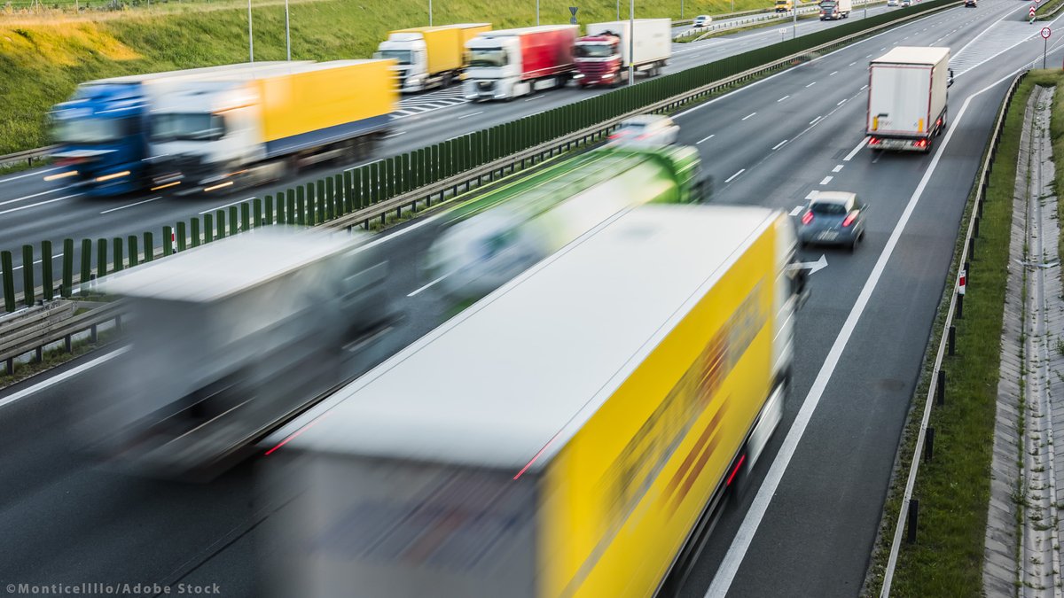 MEP'erne vil give et løft til Connecting Europe Facility-programmet til at modernisere transporten i EU, det digitale netværk, 5G-systemer og energiinfrastruktur. Se mere → eptwitter.eu/qzHX #eupol #eudk