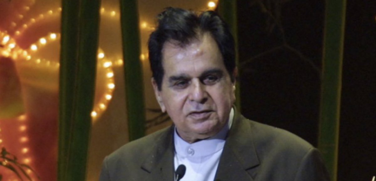 Breaking - Bollywood 'Tragedy King' Dilip Kumar dies aged 98 after long illness mirror.co.uk/3am/celebrity-…