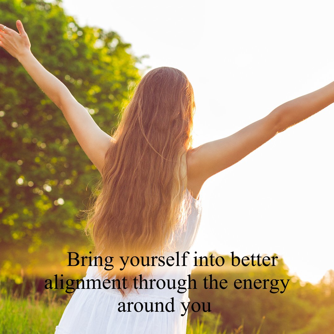 LightDoctorSue's tweet photo. Bring yourself into better alignment through the energy around you. More: https://t.co/sNGX2U9iAL
#lightdoctor #drsusanjamieson #mindfulness #mindfulnessmaters #mindfulnesstools #mentalhealthawareness https://t.co/n1QKjcqYhH