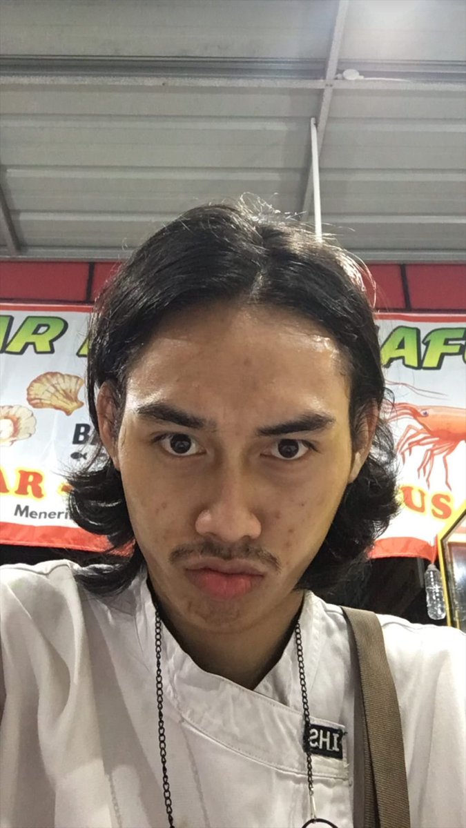 guidodaffa's tweet photo. Rak cukur pol ndue yang https://t.co/OWGTpdTiDh
