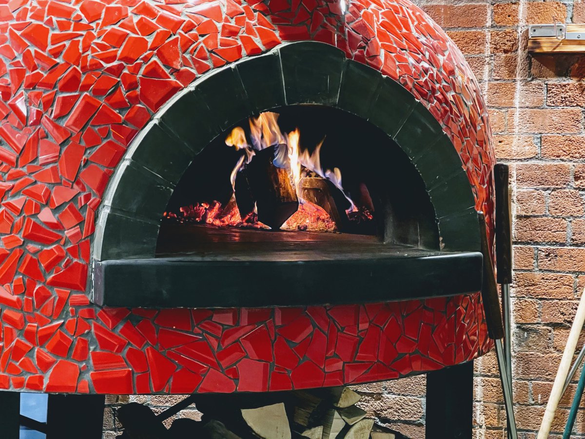 Sunbridge_Wells's tweet photo. La Caverna Pizzeria are getting ready for the re-opening. The wood fired oven is roaring to go too. Have a look. Coming soon at @Sunbridge_Wells #pizzeria #foodlovers #italian #pizza #sunbridgewells #bradford https://t.co/mW5BRGPGeW
