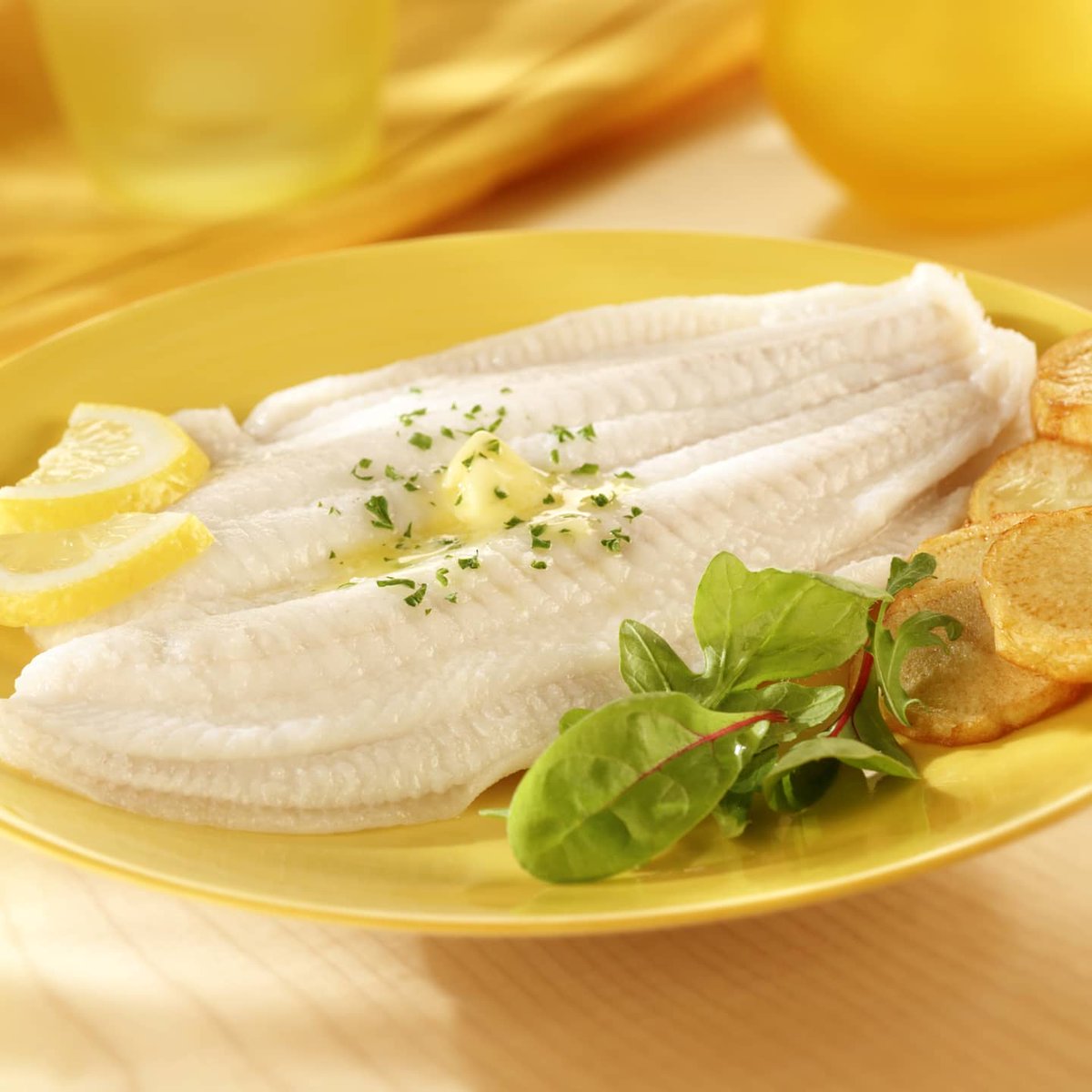 Fresh Lemon Sole is now in season!

Filleted each morning in Grimsby this flatfish is delicate in texture and light in flavour, perfect with salad and buttered potatoes. 

regalfish.co.uk/seafood/flat-f…

#lemonsole #freshlemonsole #flatfish #freshfish #freshfishdelivery #seafooddelivery