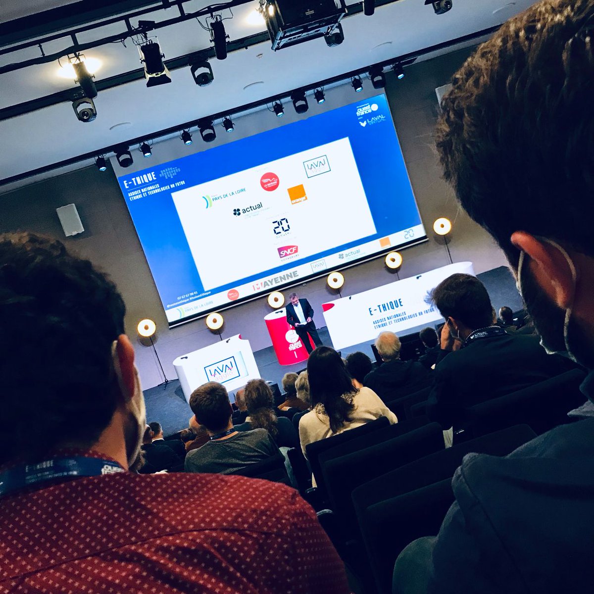 HappyProd1's tweet photo. l Evénement (ça continue !)

Hier se déroulait la 1ère édition des Assises E-thique &amp; Technologies du futur. Un événement co-produit par @OuestFrance x @lavalvirtual, réalisé par notre agence au💙du nouveau SPL Espace Mayenne.

Félicitations pour cette 1ère !
-
#AssisesEthique https://t.co/EvqGsLk8yv